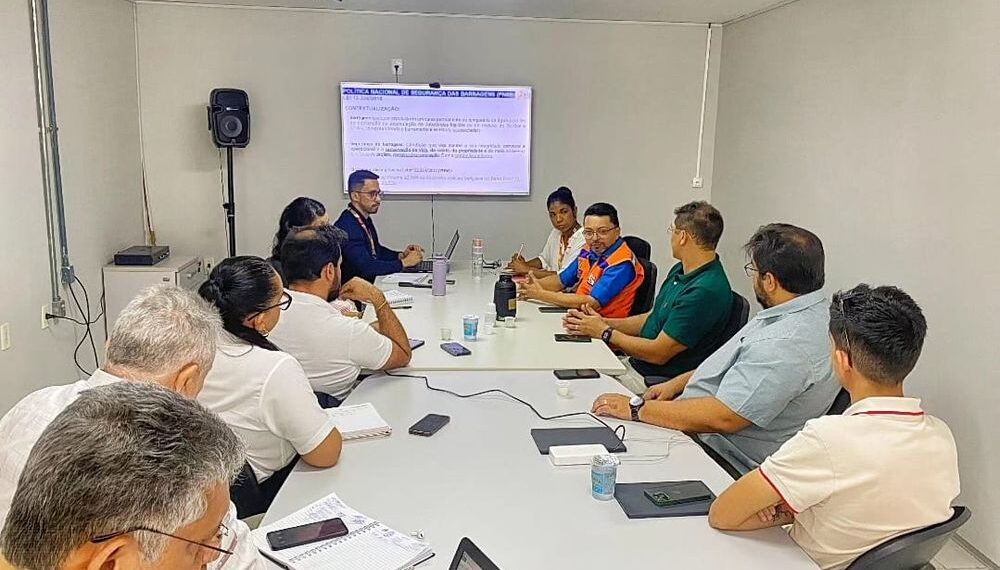Gestores e técnicos de órgãos estaduais tratam da construção do plano de segurança das barragens