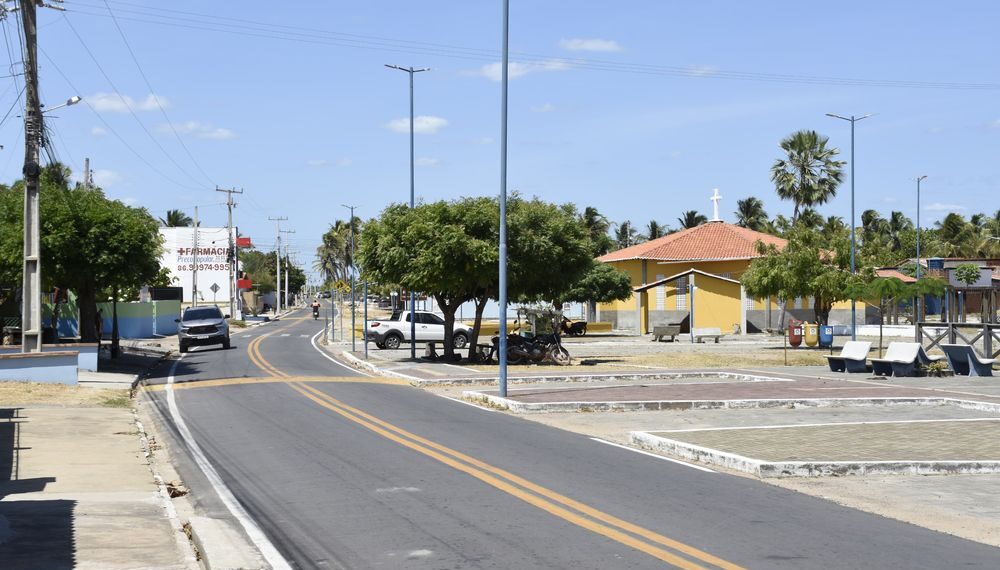 Rafael inaugura ligação asfáltica de Barra Grande e Barrinha ao centro de Cajueiro da Praia