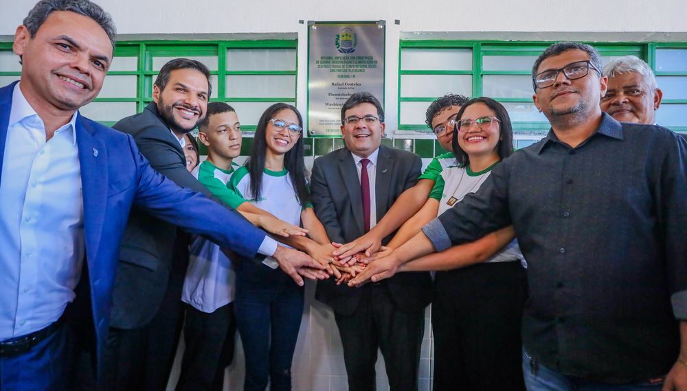 Governador entrega reforma de escola na zona norte de Teresina e Piauí chega a 351 unidades de tempo integral