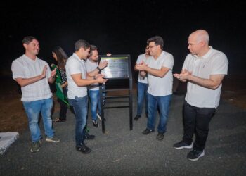 Rafael Fonteles inaugura 44 km de estrada ligando Cabeceiras a Campo Maior