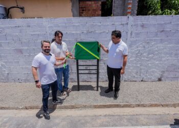 Governador entrega 26 mil m² de asfaltamento urbano em Buriti dos Lopes