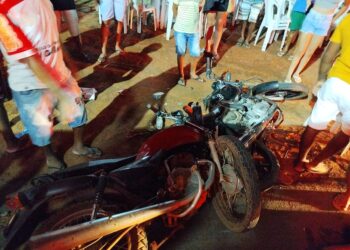 Acidente envolvendo duas motocicletas deixa três pessoas feridas em José de Freitas