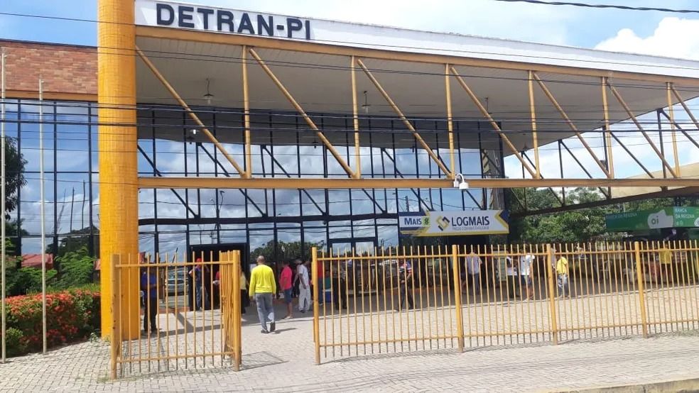 Detran concede até 95% de desconto nos juros e multas decorrentes de atraso no pagamento do licenciamento veicular