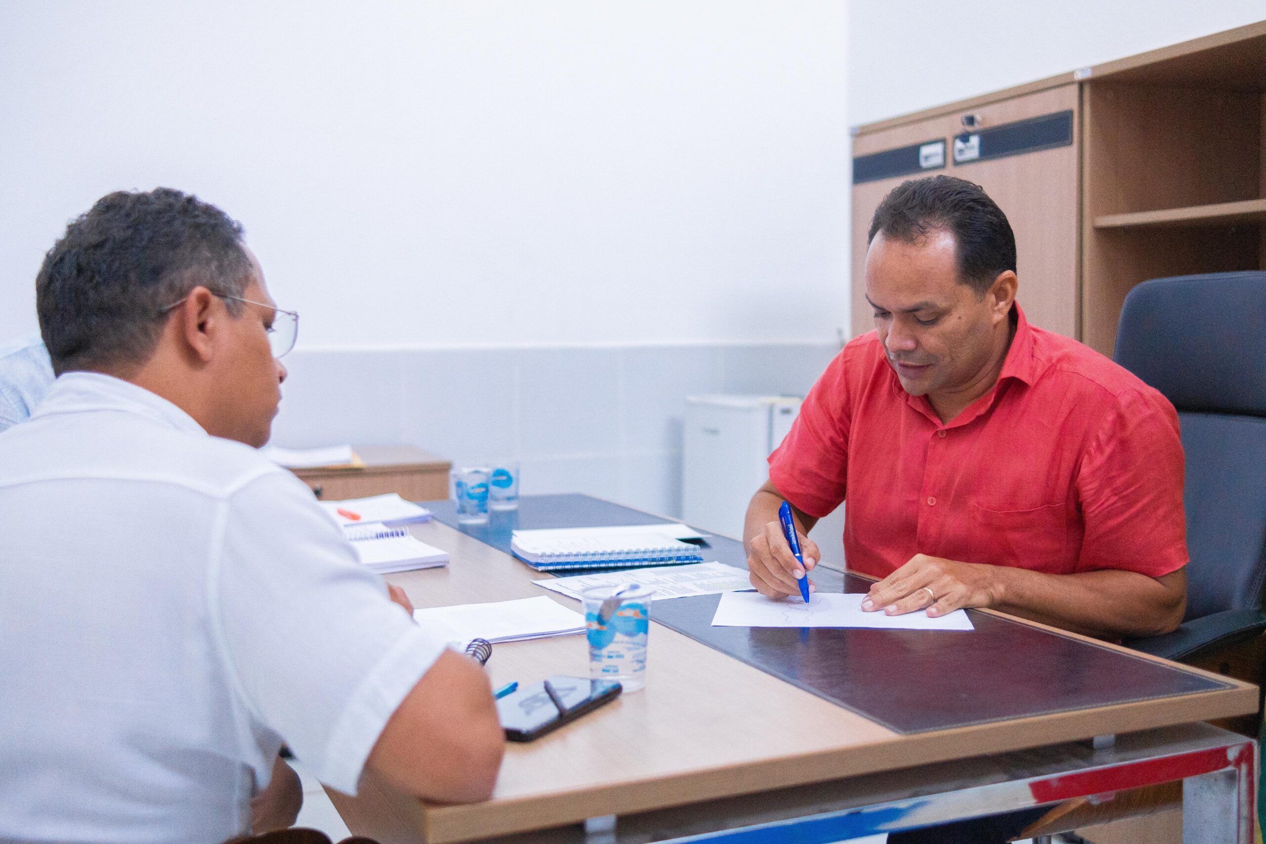 Prefeito Pedro Gomes anuncia recuperação de cinco pontes na zona rural
