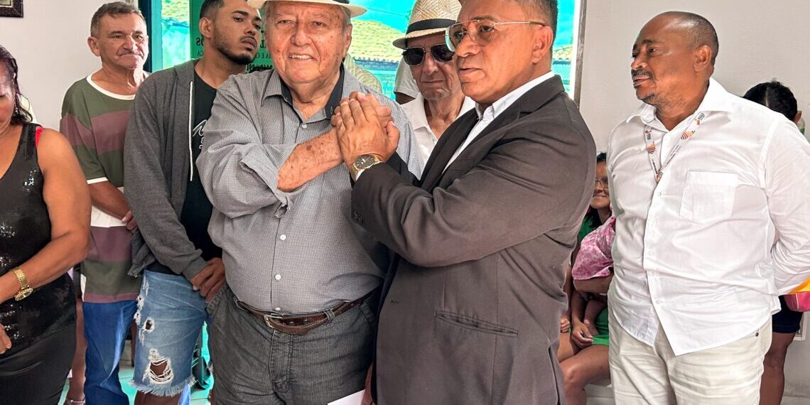 Dr. Eziquiel Miranda Dias toma posse no escritório Advogados Associados em José de Freitas