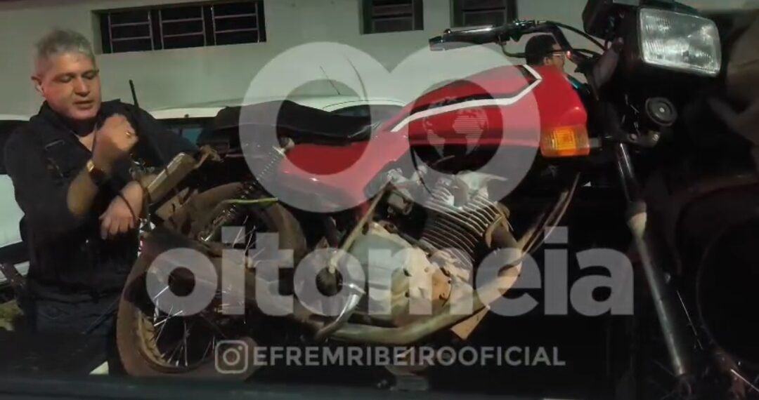 Homem é conduzido suspeito de posse de motocicleta com restrição de roubo em José de Freitas por