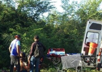 Motociclista colide com um caminhão na zona urbana de José de Freitas