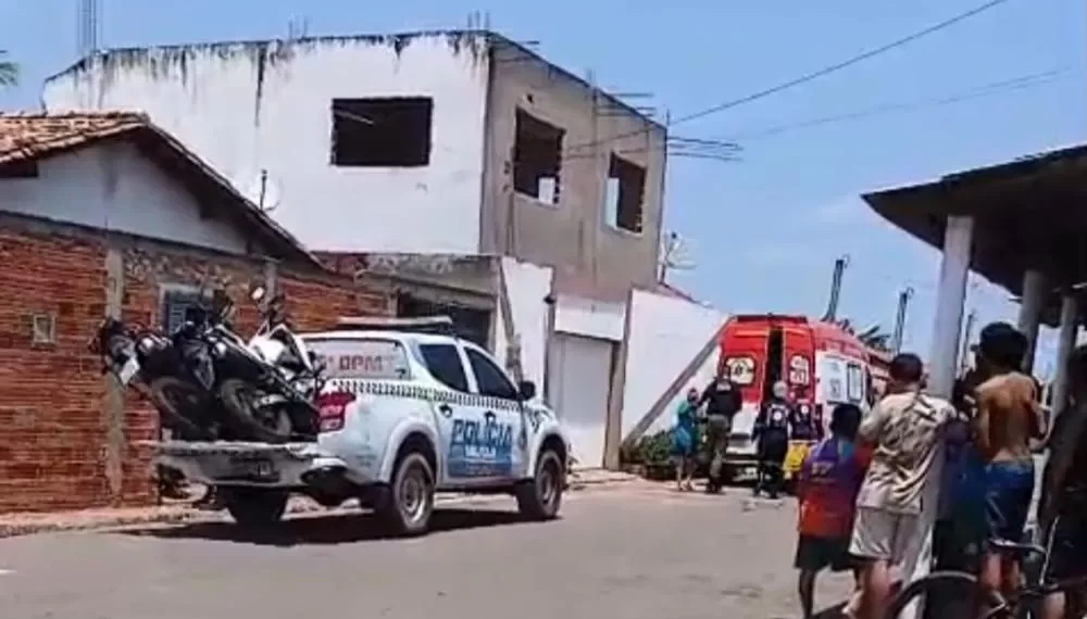 Jovem em surto mantém os próprios pais reféns com faca em Luzilândia
